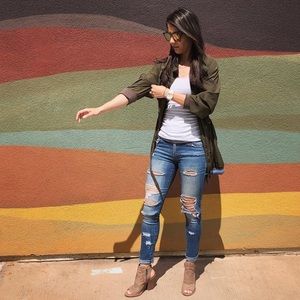 Meet your Posher, Claudia 💗🦩🥳💃🏻